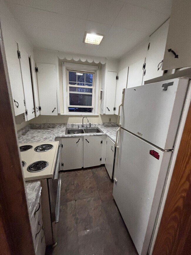 Primary Photo - 9 Urquhart St