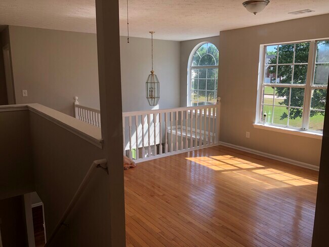 Loft - 1414 Schley Plz