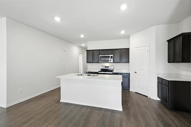 Building Photo - 11112 W Pond Dr