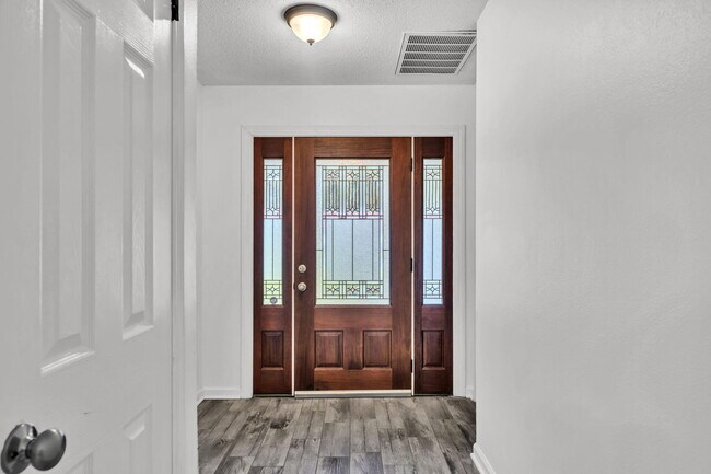 Building Photo - 1237 Rhonda Dr