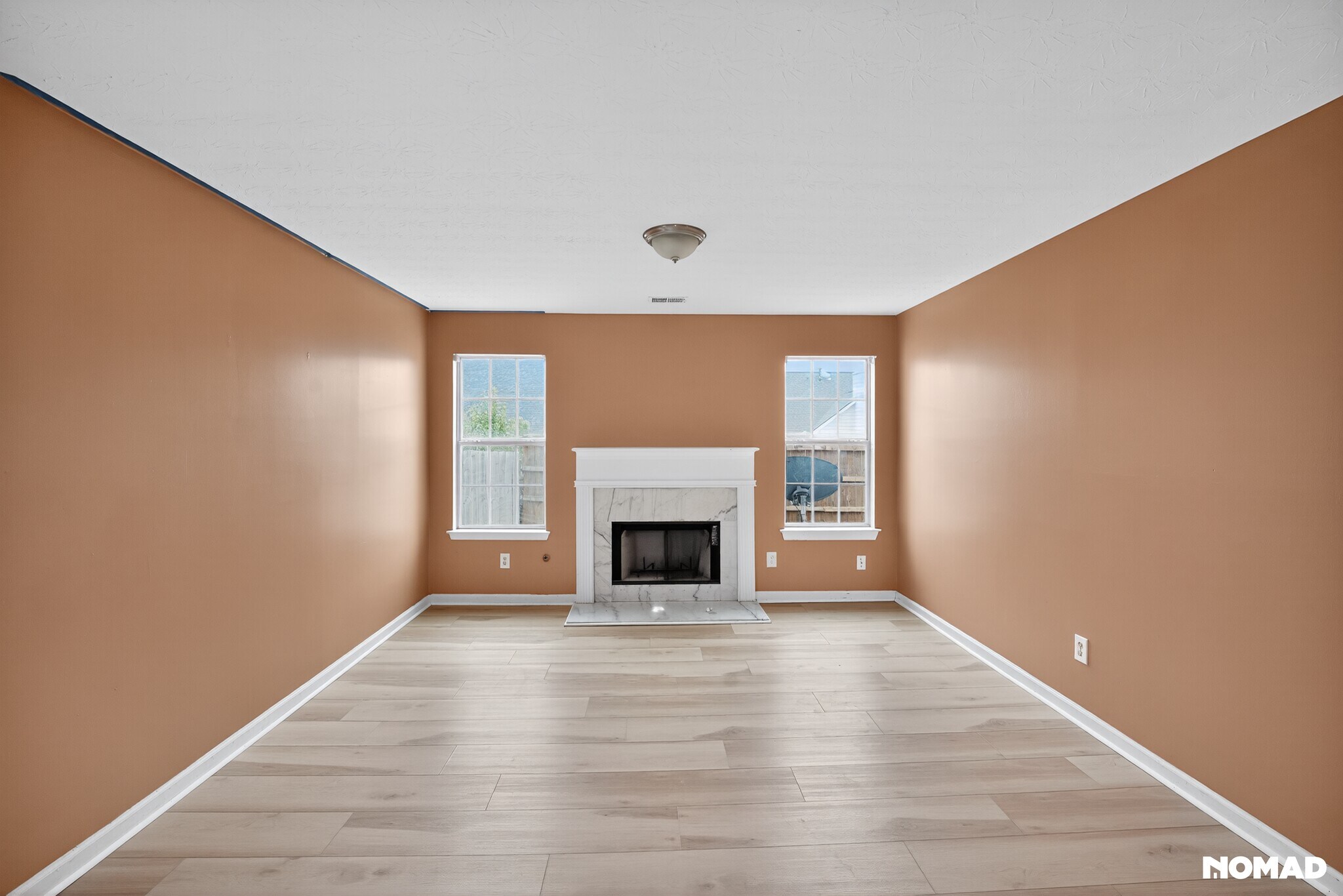 Building Photo - 395 Lamont Ln