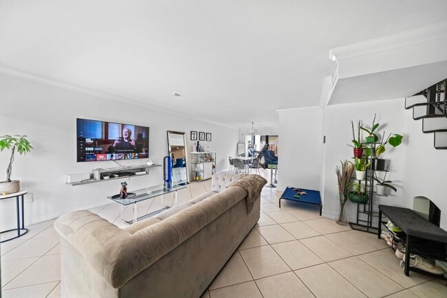 Building Photo - 8745 SW 137th Ave