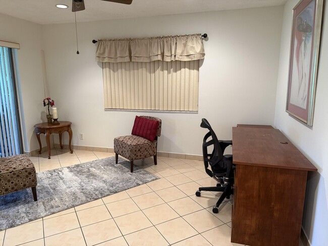 Building Photo - 14648 Bonaire Blvd