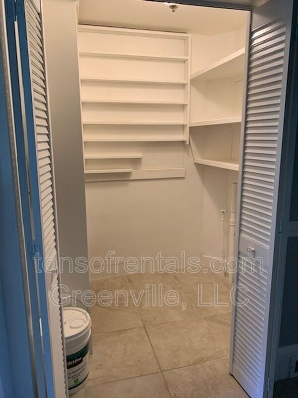 Building Photo - 8861 Warren H Abernathy Hwy