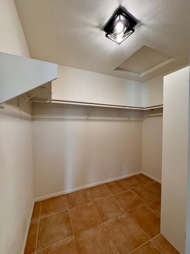 Building Photo - For a limited time only, enjoy 15 DAYS FREE RENT when you lease today! Charming 3 bedroom 2 Bathr...
