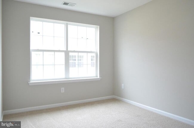 Building Photo - 1503 Hights Farm Rd S