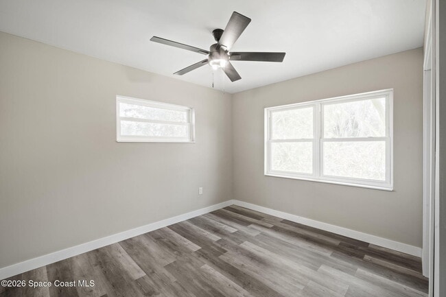 Building Photo - 1137 Delmar Terrace