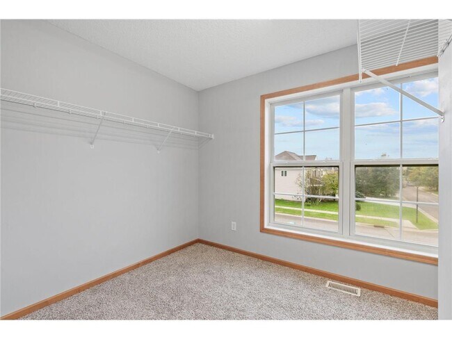 Building Photo - 2117 Vermillion Curve