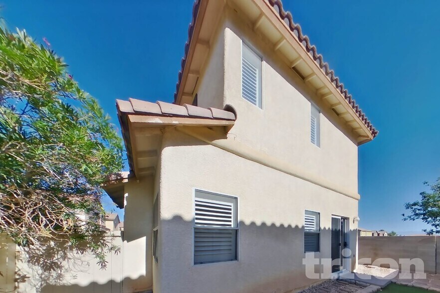 Building Photo - 982 Valetta Flat Ave