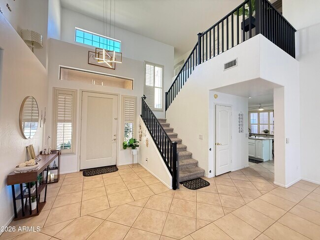 Building Photo - 757 W Aloe Pl