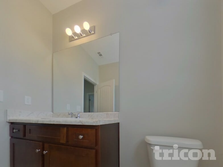 Building Photo - 338 Brookwood Crossing