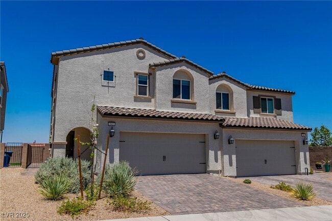 Primary Photo - 302 Quail Dove Ave