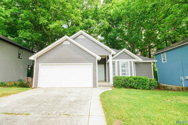 Building Photo - 127 Rebecca Pines Dr