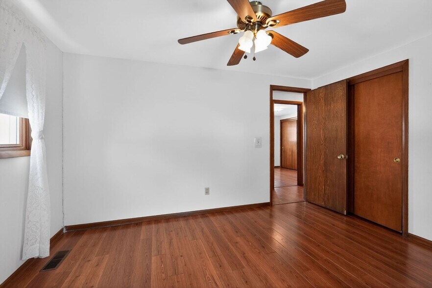 Building Photo - 20728 Old 24 E Rd