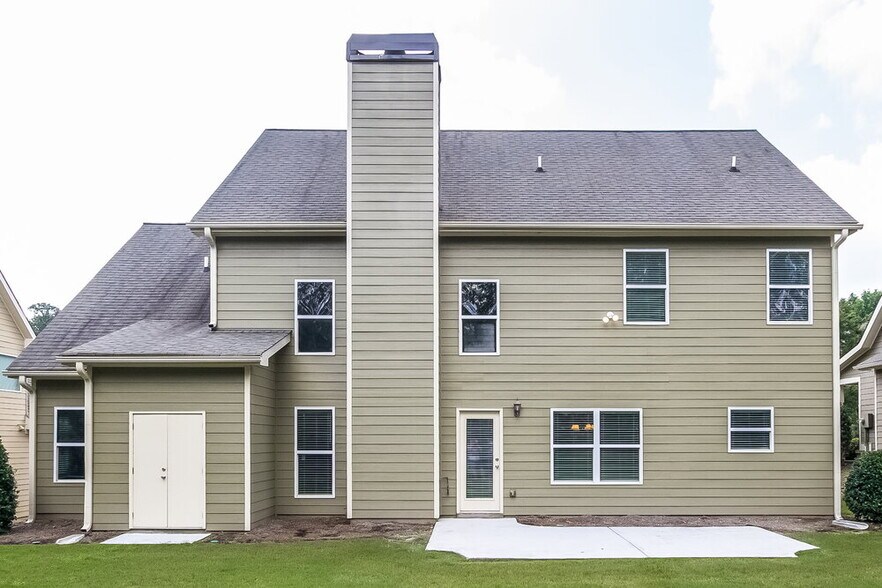 Building Photo - 494 Strawberry Walk
