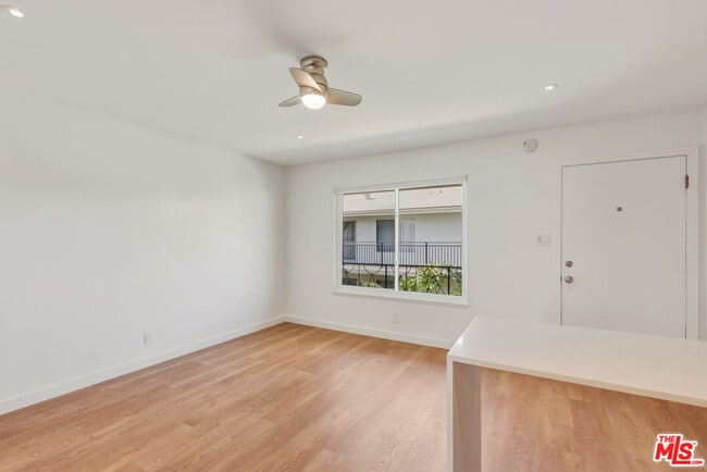 Building Photo - 1427 9th St