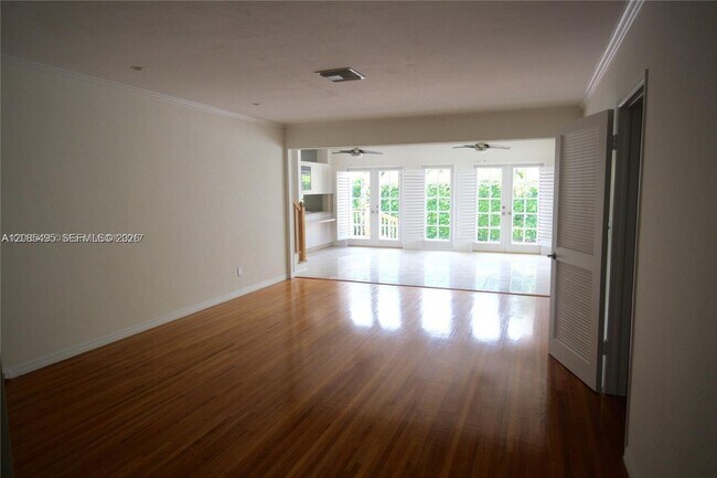 Building Photo - 609 Puerta Ave
