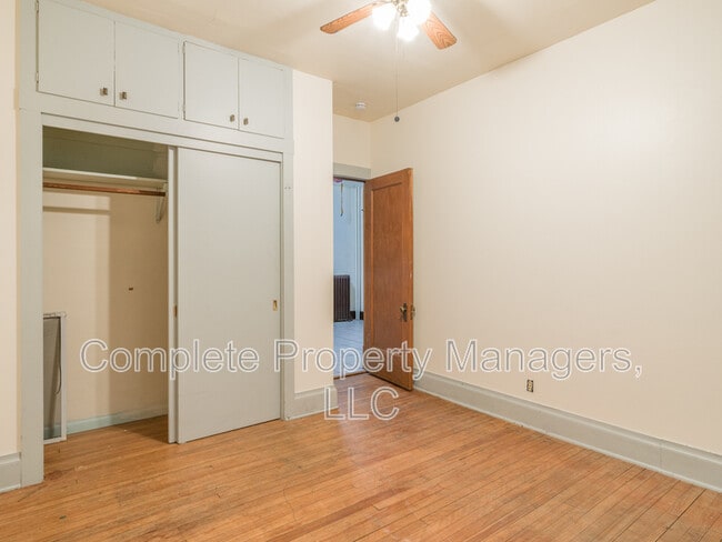 Building Photo - 102 E 4th St