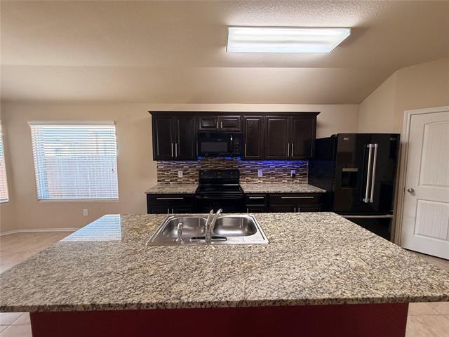 Building Photo - 2509 Stonewall Ln