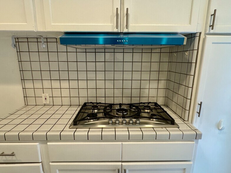 Building Photo - 18043 Martha St