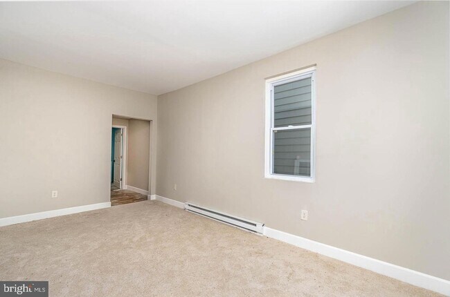 Building Photo - 62 Breckenridge St
