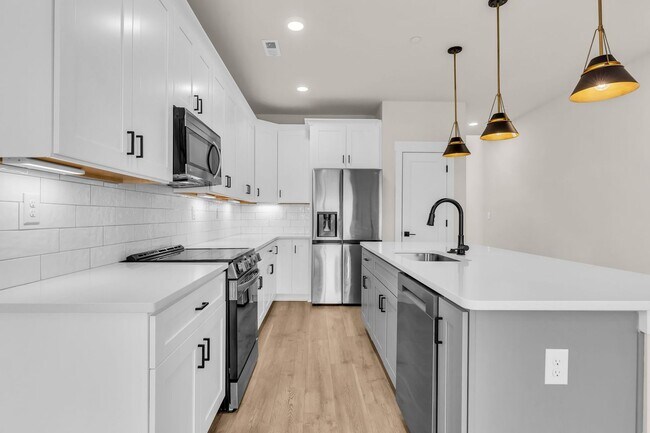 Building Photo - NEW BUILD