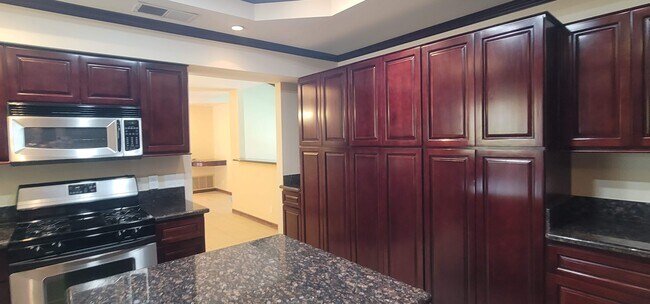 Building Photo - 79860 Fiesta Dr