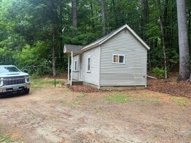 Building Photo - 122 Herrick Rd
