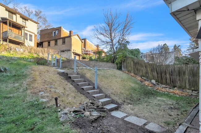 Building Photo - 1644 McFarland Rd