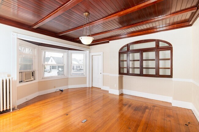 Building Photo - 11 French St