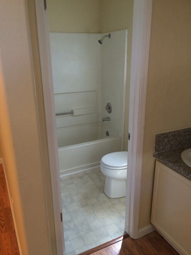 Building Photo - Madera Home for Rent