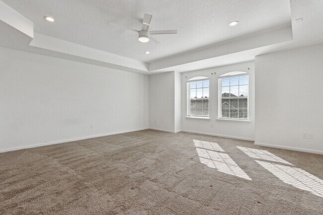 Building Photo - Spacious 5-Bedroom Home with Office, Den & Included Electric!