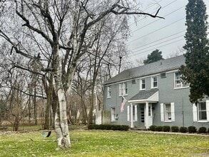Building Photo - 62 Madison Ct