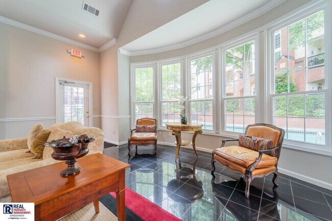Building Photo - Gated Community In The Heart of Buckhead.