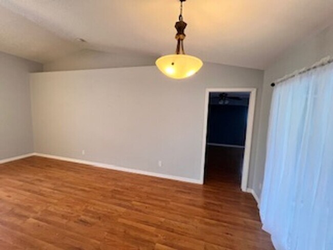 Building Photo - Annual DEEP CREEK Rental - 3/2/2