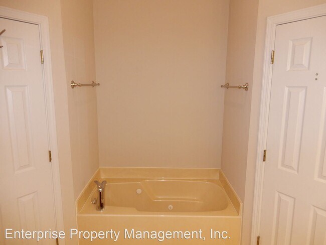 Building Photo - 3 br, 2.5 bath House - 1254 Isle Pointe Drive