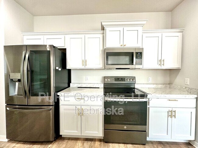 Building Photo - 5121 N 181st St