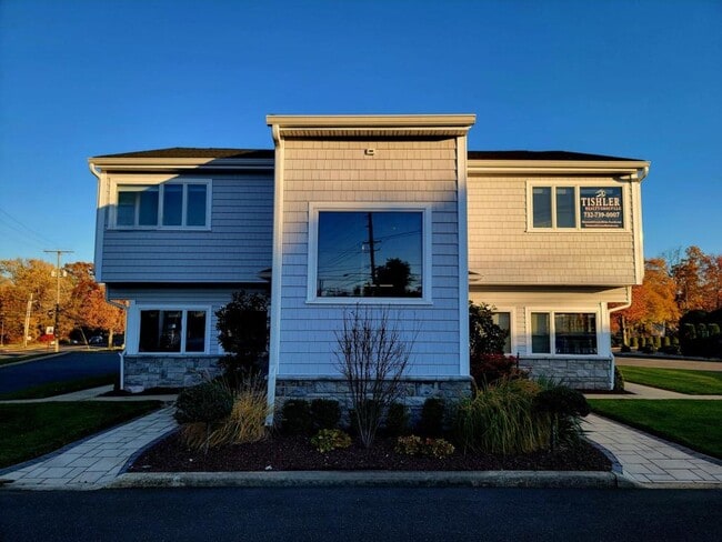 Building Photo - 62 Seabreeze Way