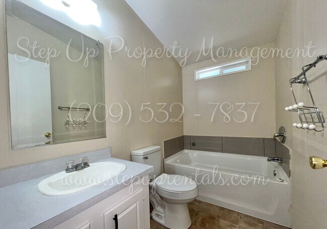 Building Photo - 23495 Kreitzer Way