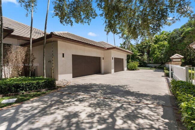 Building Photo - 6190 SW 102nd St