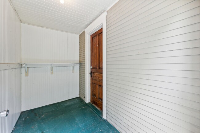 Building Photo - 303 Angel Ave SW