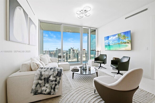 Building Photo - 300 Biscayne Blvd Way