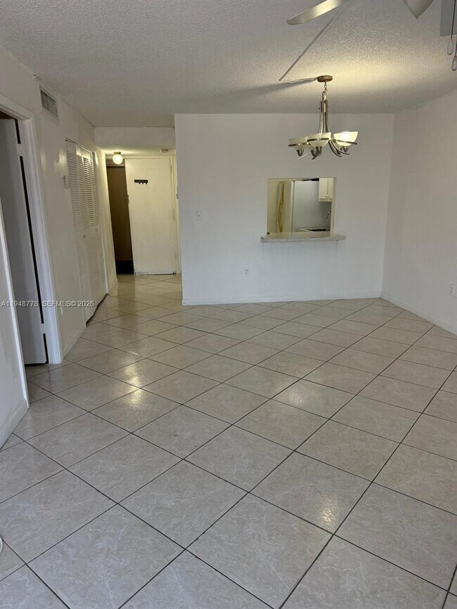 Building Photo - 16751 NE 9th Ave