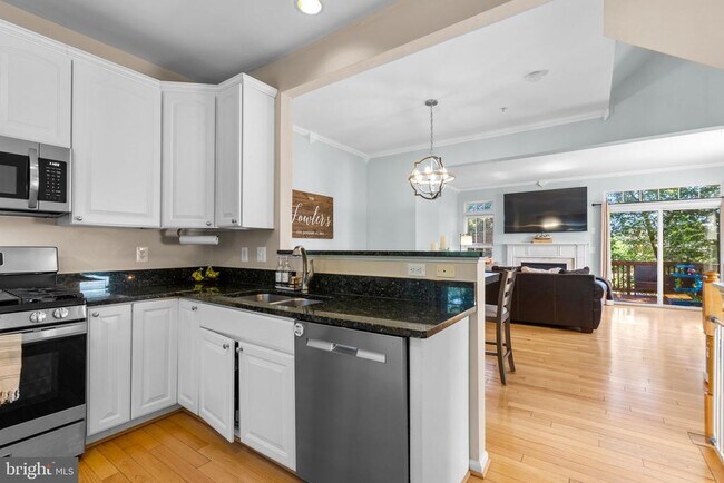 Building Photo - 2940 Huntington Grove Square