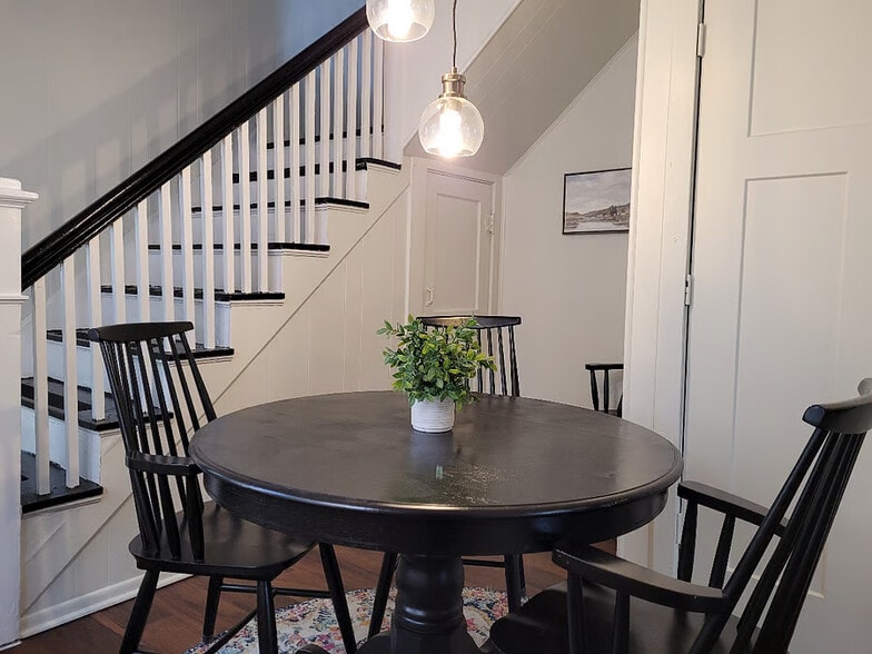 Building Photo - 59 S Lasalle St