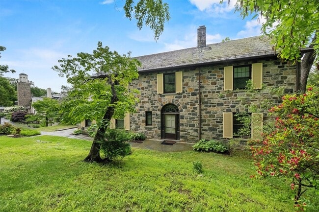 Building Photo - 341 Furnace Dock Rd