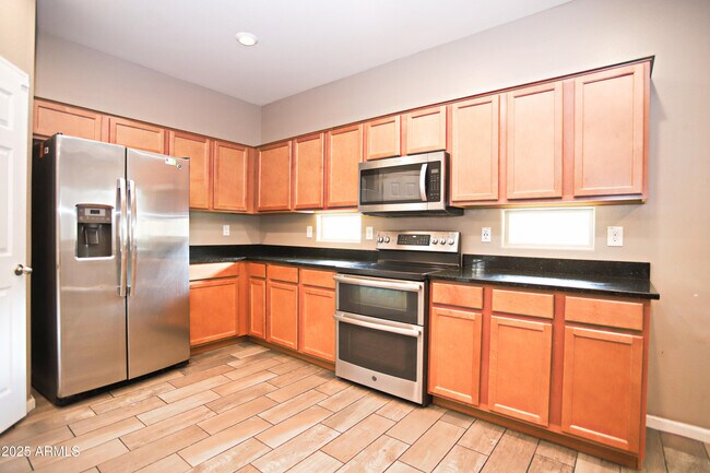 Building Photo - 1709 Grenadine Rd