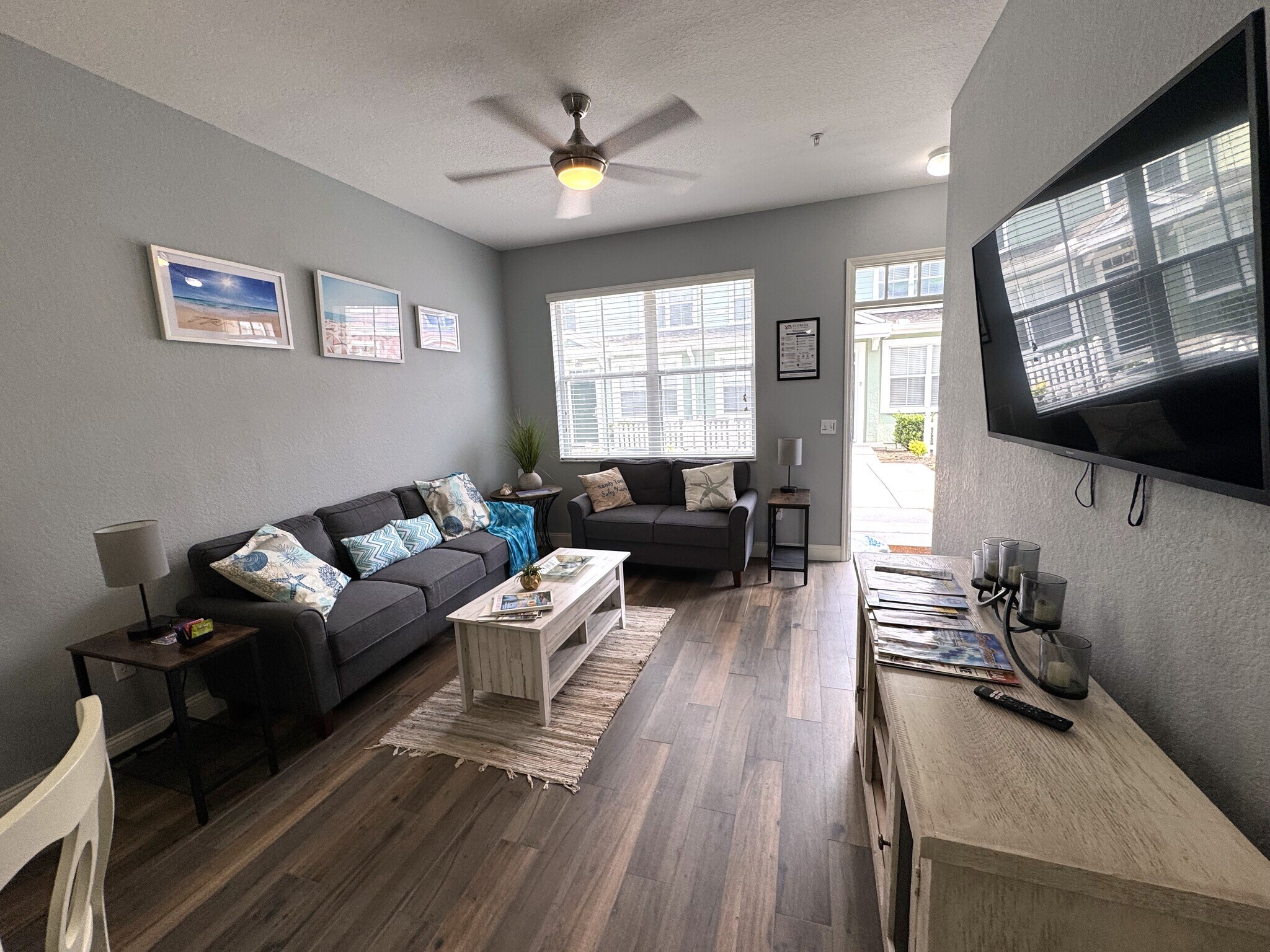 Building Photo - 4011 Venetian Bay Dr