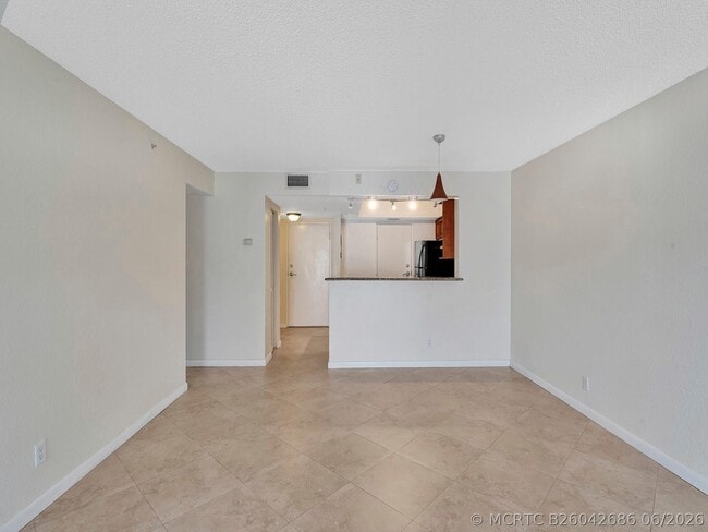 Building Photo - 4025 N Federal Hwy