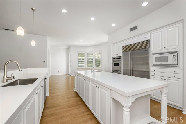 Building Photo - 26 Marble Sands